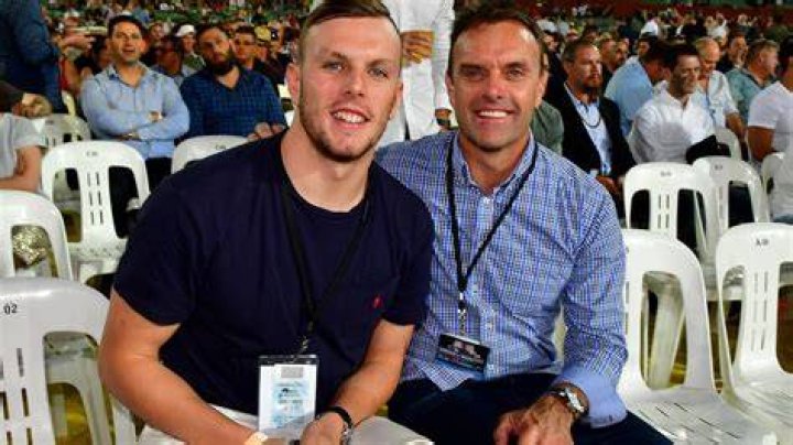 Kyle Chalmers With His Father, Mother And Brother