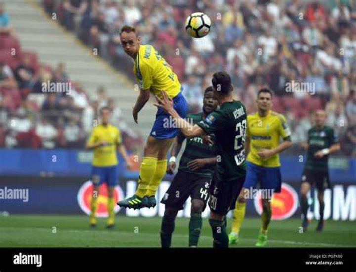  Legia Warsaw William Remy thought he had got away with his second yellow card