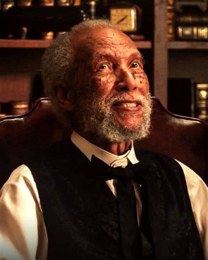Leon Lamar Appearance