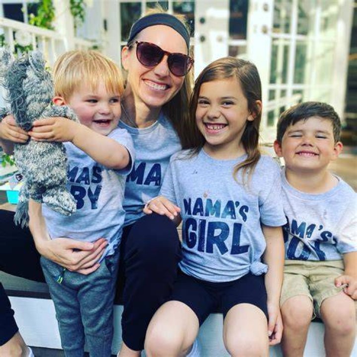 Libby Davis With Her Three Kids