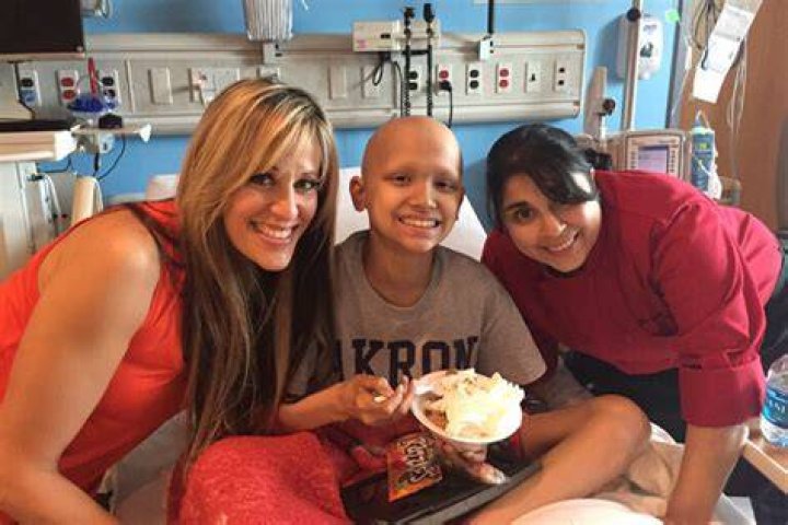 Lilian Giving Back To The Community