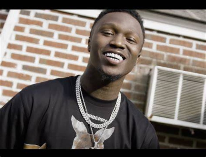 Lul Tim Music video