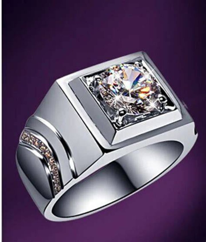 Luxury Men&rsquo;s Rings That Your Man Can&rsquo;t Say No to!
