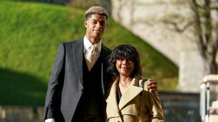 Marcus and his mum Melanie are helping out at one of FareShare's foodbanks in Manchester