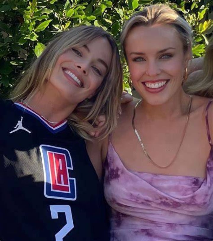 Margot Robbie ( INSTAGRAM & IMDB ) Margot Robbie ( INSTAGRAM & IMDB )