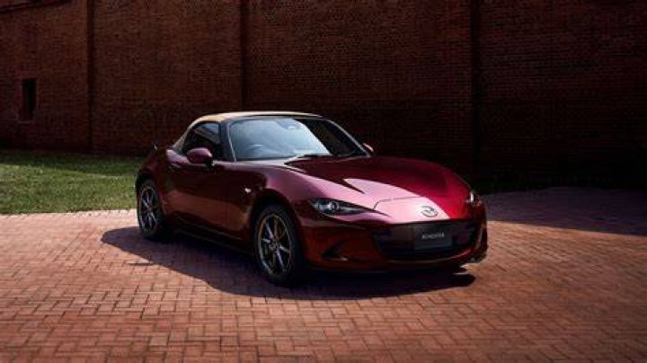 Mazda has engineered a comfortable driving position, with great body-hugging seats