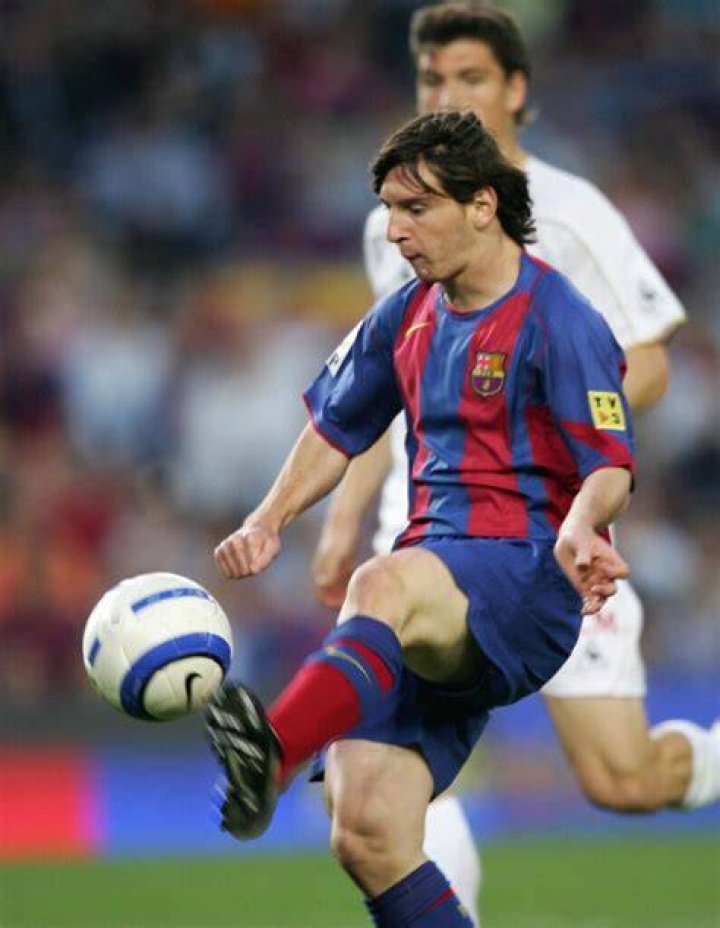 messi-during-his-early-days-at-barcelona-senior-team