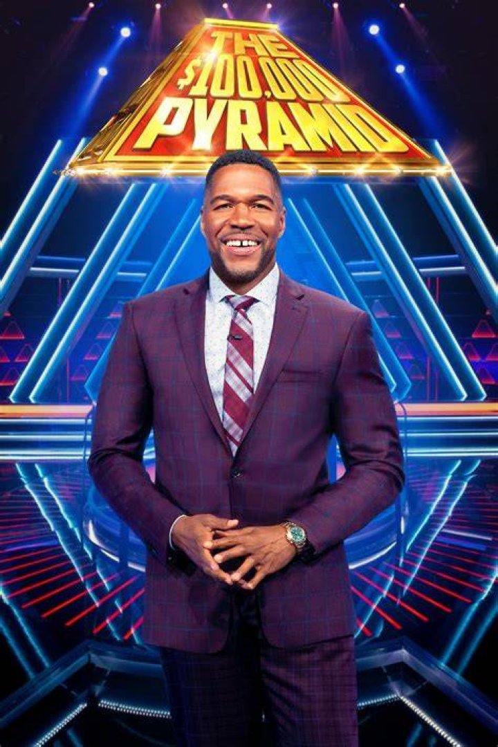 michael strahan at the pyramid game show