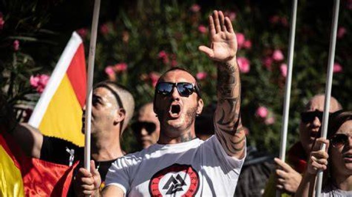 Neonazis