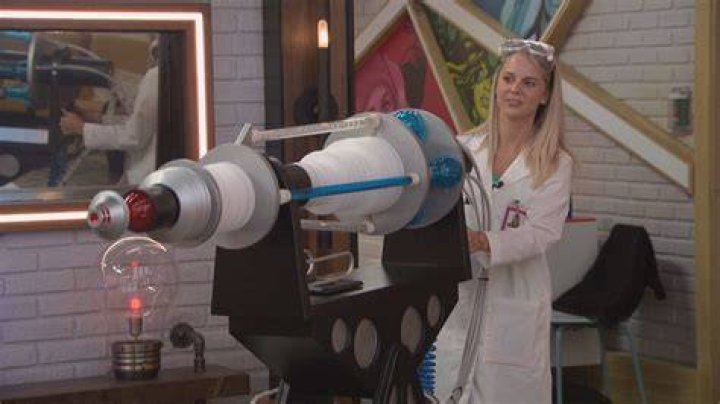 Nicole BB22