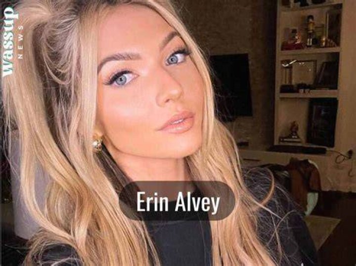 Old photo of Erin Alvey with dad