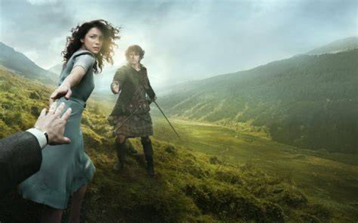 Outlander's Sam Hueghan speaks out about the low-level eating disorder he once had