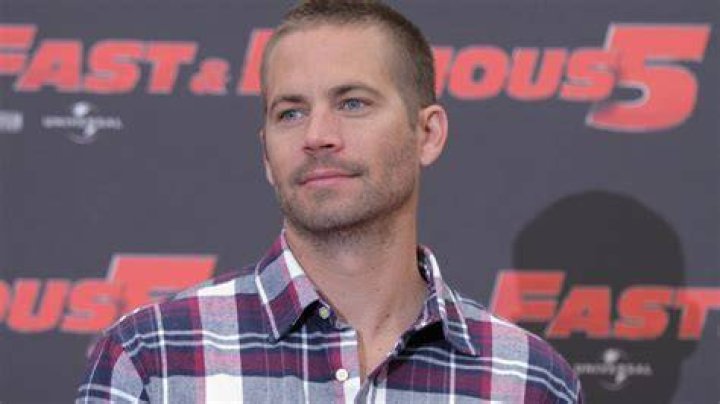 Paul Walker 23 &eacute;ves bar&aacute;tnője sz&iacute;vszor&iacute;t&oacute; Facebookbejegyz&eacute;st oszt meg