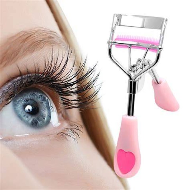 Pinkiou Eyelash Curler