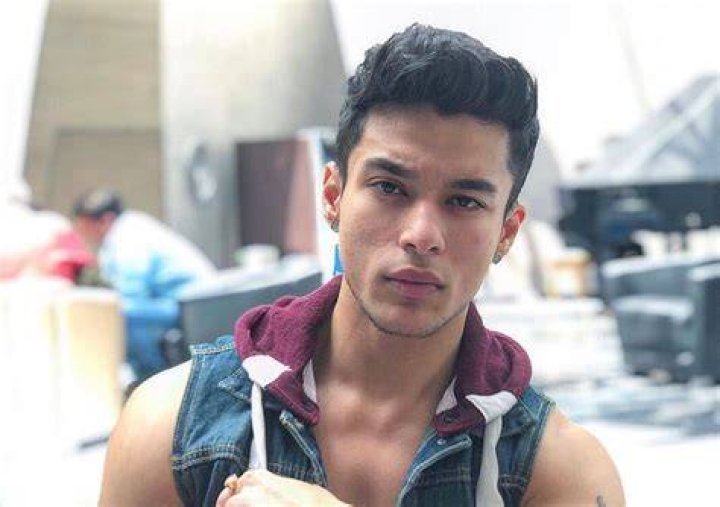Pratik Sehajpal Biography