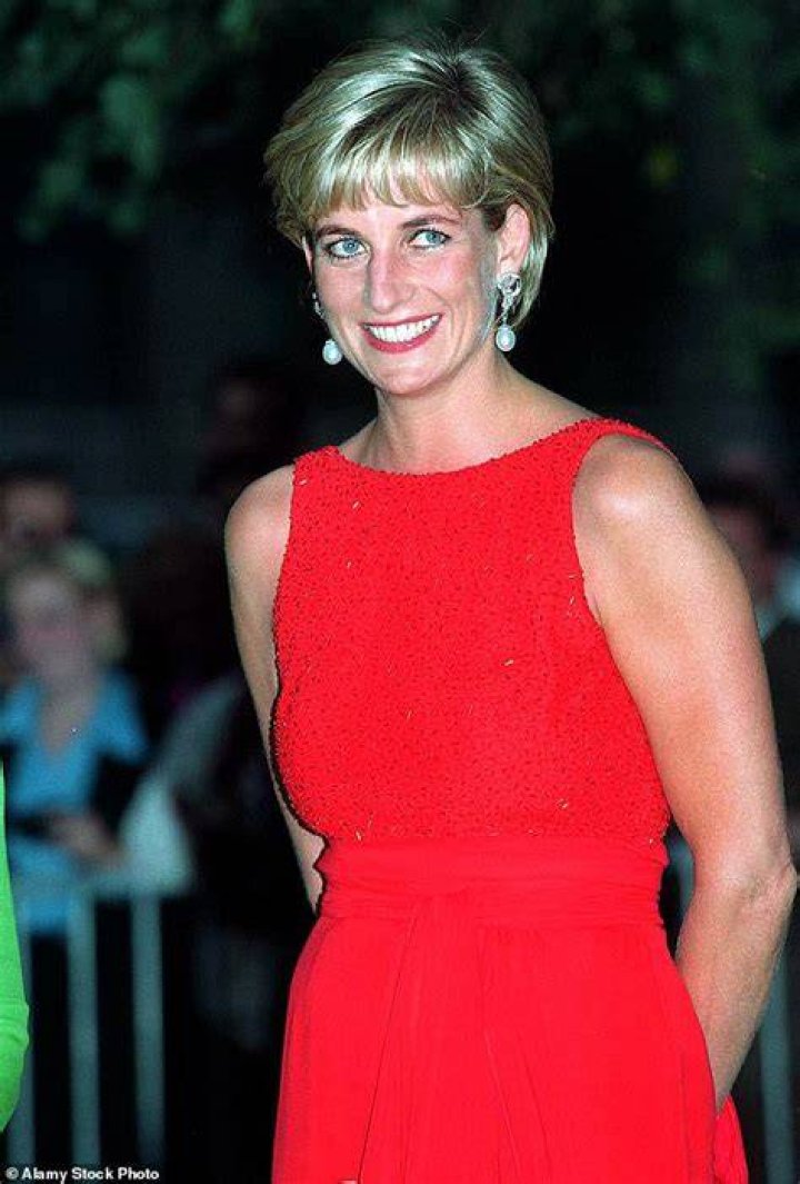 Princess Diana pictured before her wedding in 1980