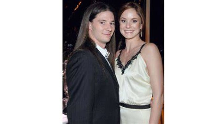 Qui est Josh Winterhalt ? Biographie et infos du mari de Sarah Wayne