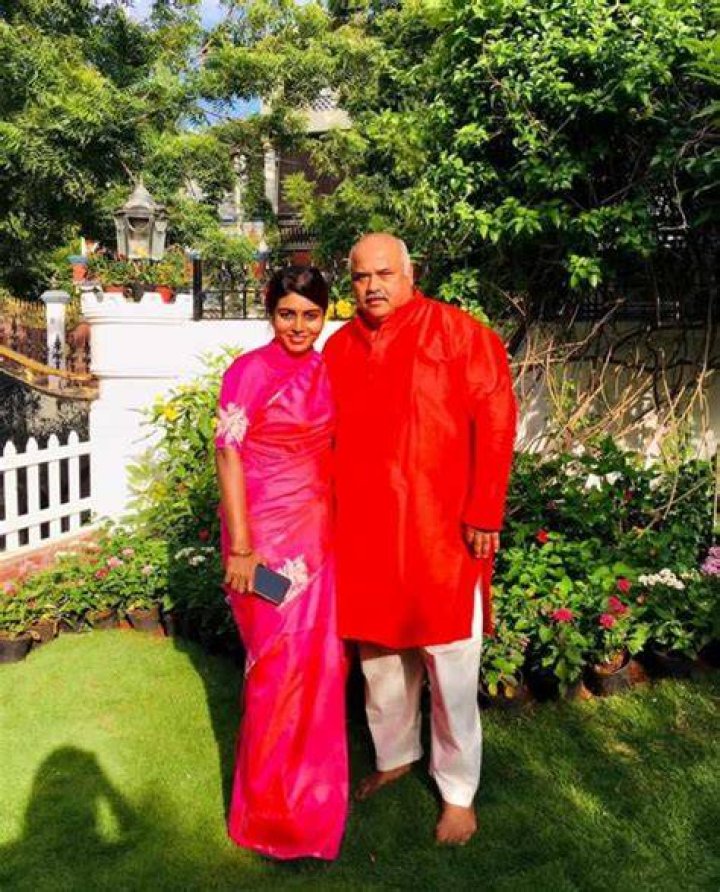 Rajesh Das IPS Wife