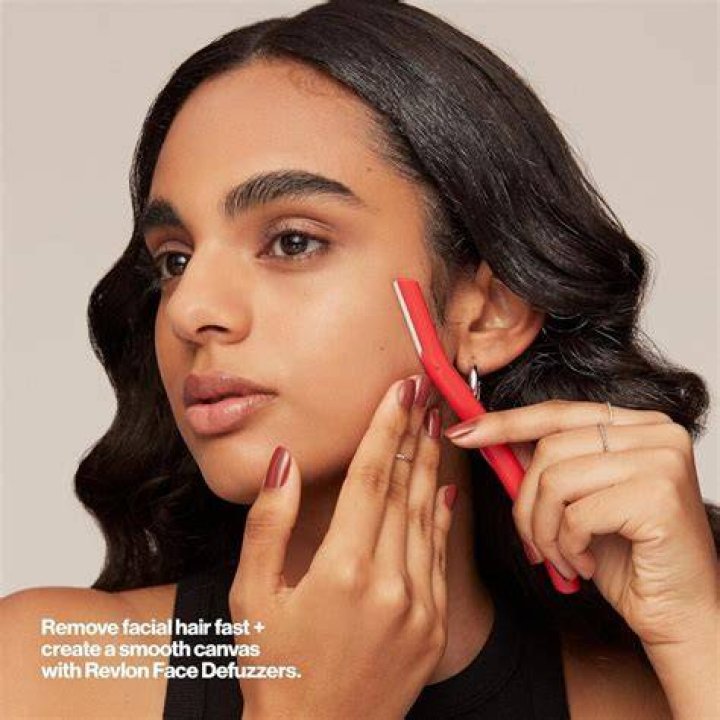 REVLON Dermaplaning Tool