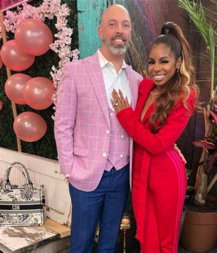 RHOP stars Candiace Dillard and Gizelle Bryant on WWHL