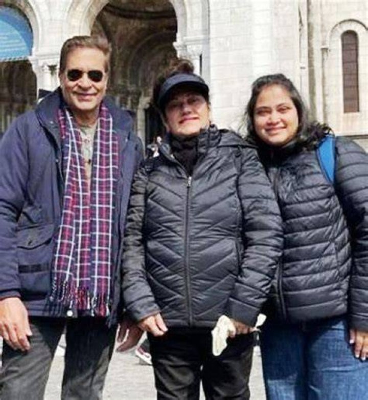 Rio Kapadia Wife Name, Maria Farah Wiki, Age, Photos Of Made In Heaven 2 Actor With Wife 2 Rio Kapadia Daughter