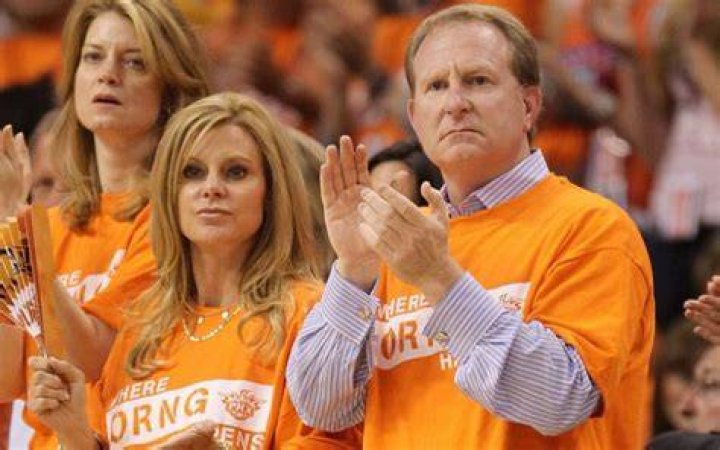 Robert Sarver With his Wife Penny Sanders