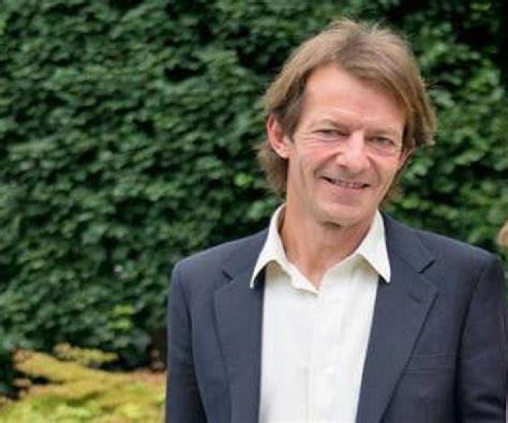 Robie Uniacke Biography Facts, Childhood, Family Life & Achievements