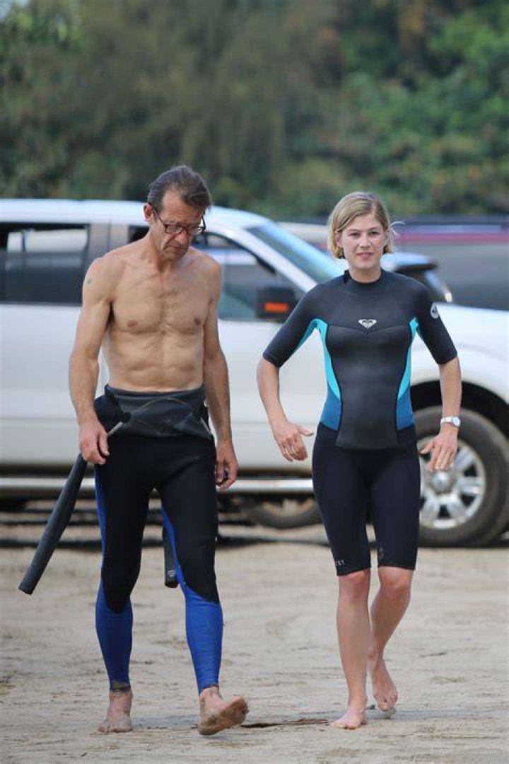 Rosamund Pike Bikini Photos 2014 Hawaii 14 GotCeleb
