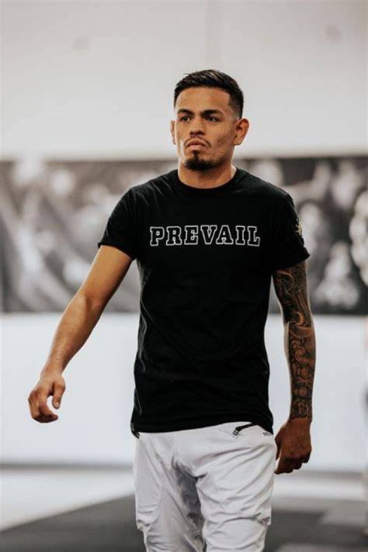 Royval: A Phenom from the Start &ndash; Unleashing his prowess at 18 with a flawless 5&ndash;0 amateur record.