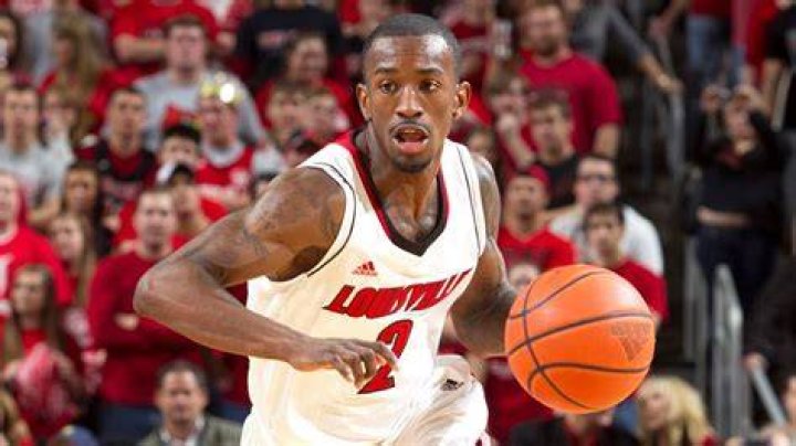 Russ Smith playing for Louisville.