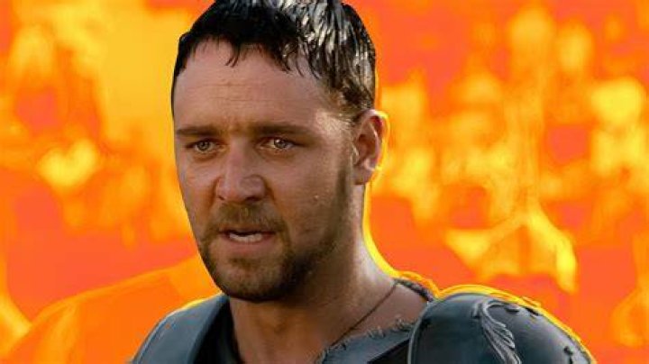 Russell Crowe looking uncomfortable 
