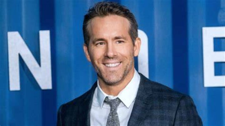 Ryan Reynolds Gifts Free Pizza To Graduates Of His Old High School