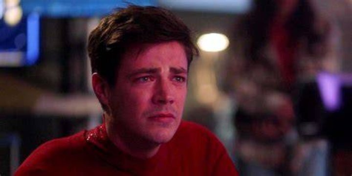 sad flash dceu