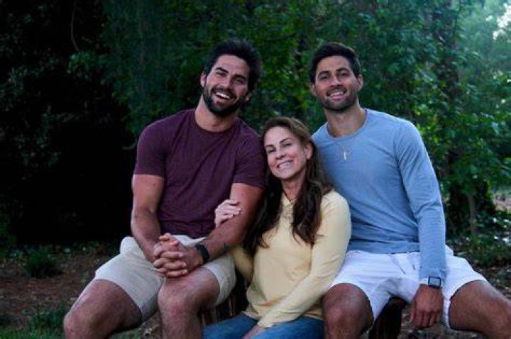 Sam Hartman Family, Brother, Net Worth, Class, NFL Draft, Girlfriend