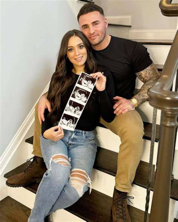 sammi giancola's instagram followers comment on her reconnecting with dj pauly d