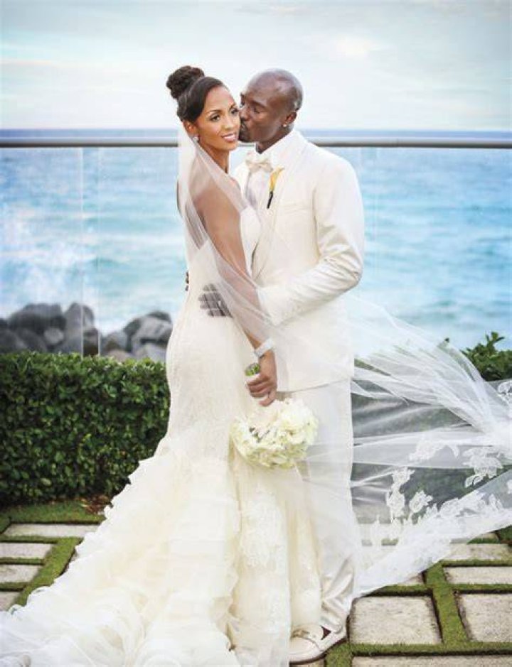 Santonio Holmes is married to Lauren Estes