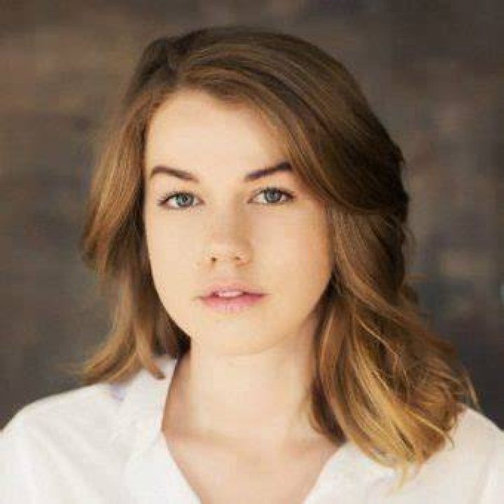 Sasha Vakulina Biography
