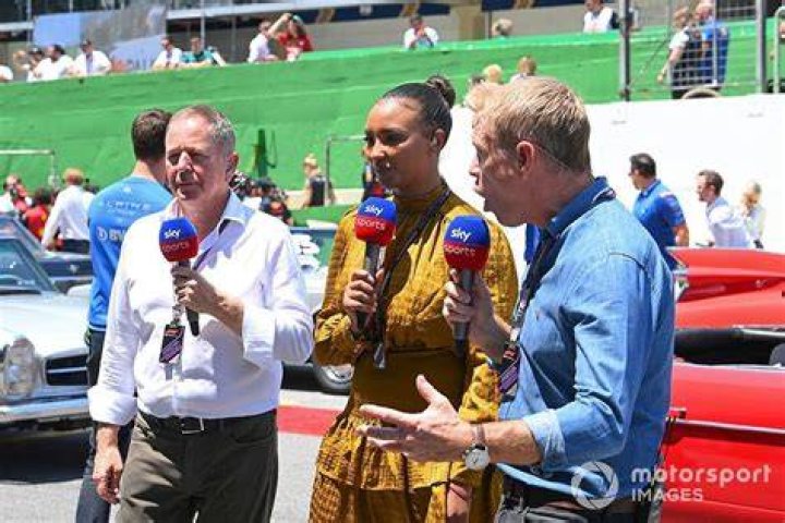 Several F1 commentators joked about the potential romance during qualifying on Saturday