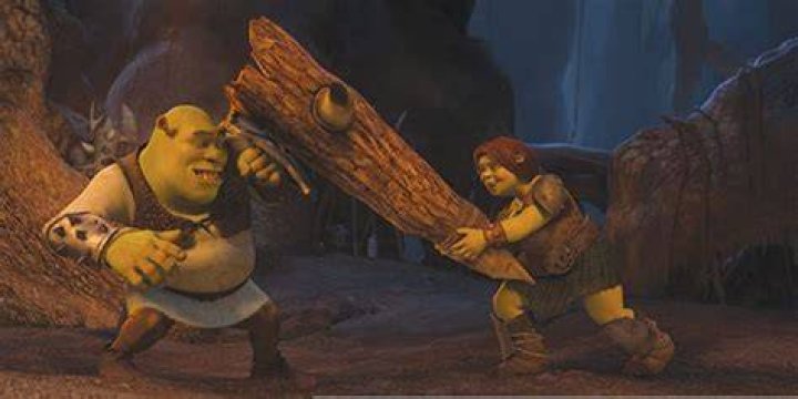 Shrek and Fiona battling each other in Shrek 4