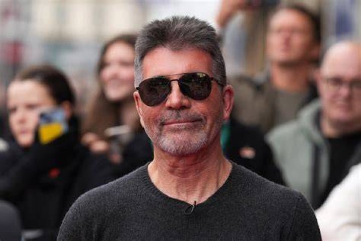Simon Cowell makes rare redcarpet appearance with fianc&eacute;e Lauren