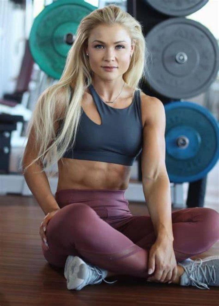 Sophia Thiel Wiki, Age, Biography