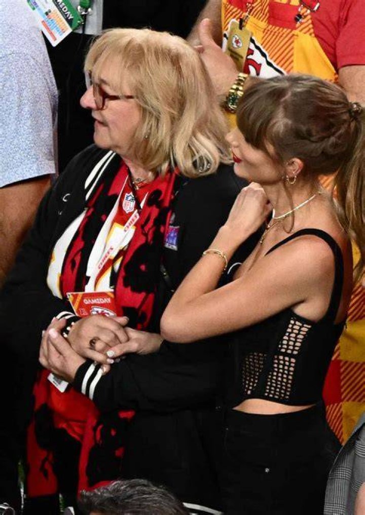 Taylor Swift and Donna Kelce (Getty)