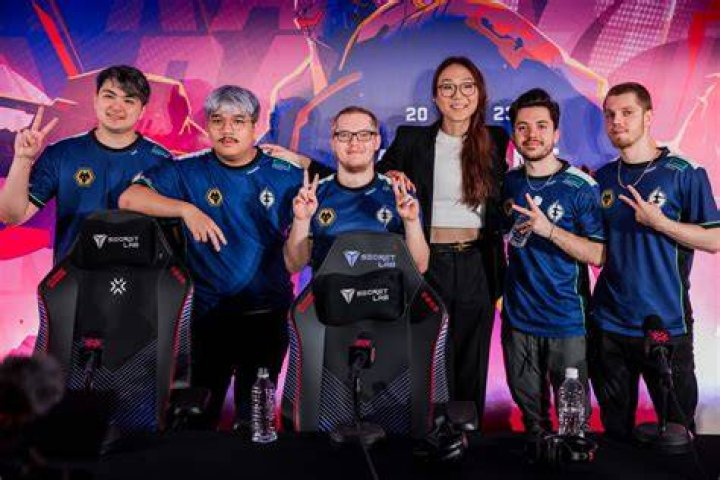 Team EG receives the Aegis.