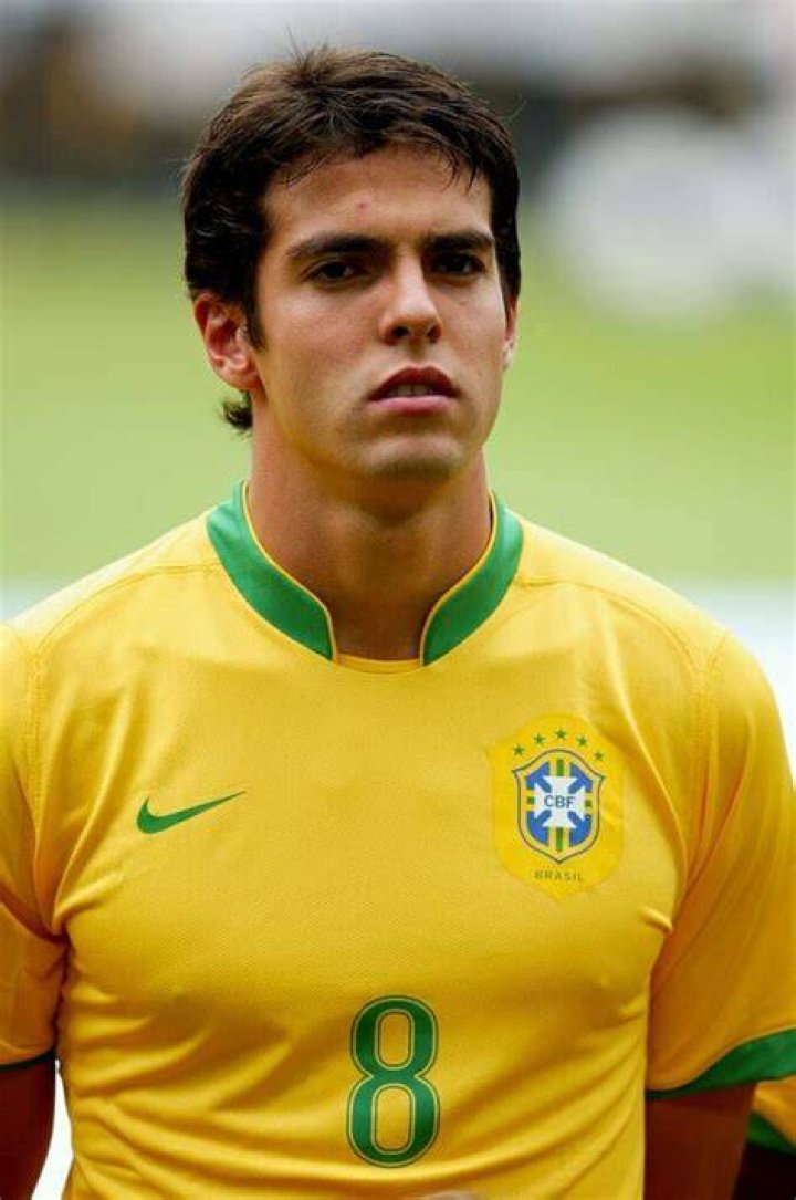 The Brazilian Soccer Player Recently Posted Christmas Family Pictures With His Fiance And Three Kids