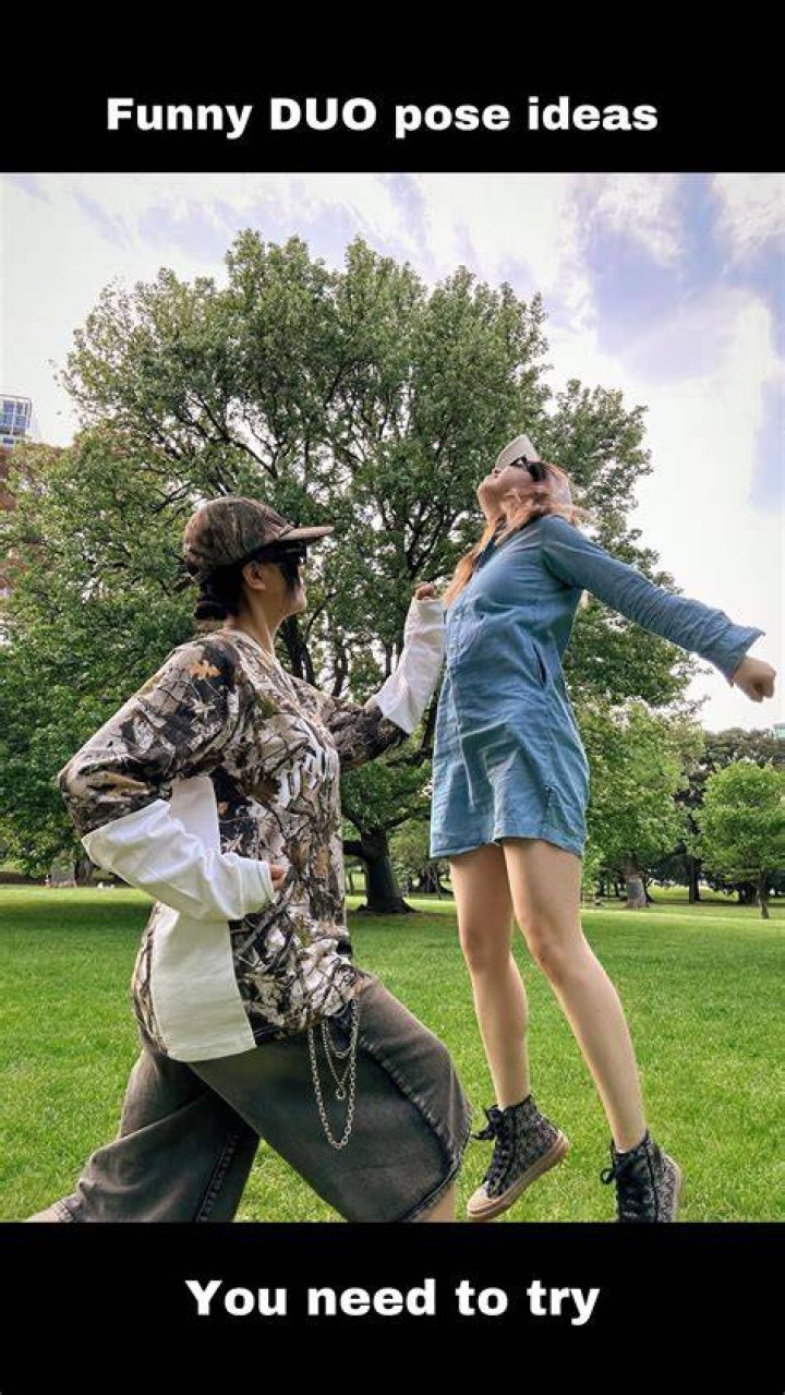  The duo pose after the snogging