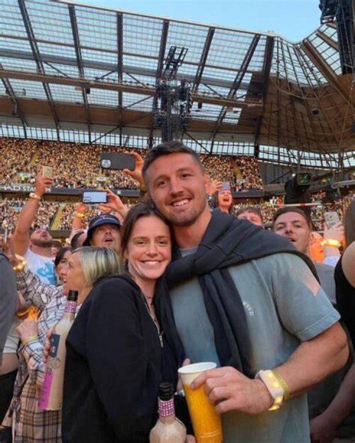 Tom Curry And His Girlfriend Lilla Powell
