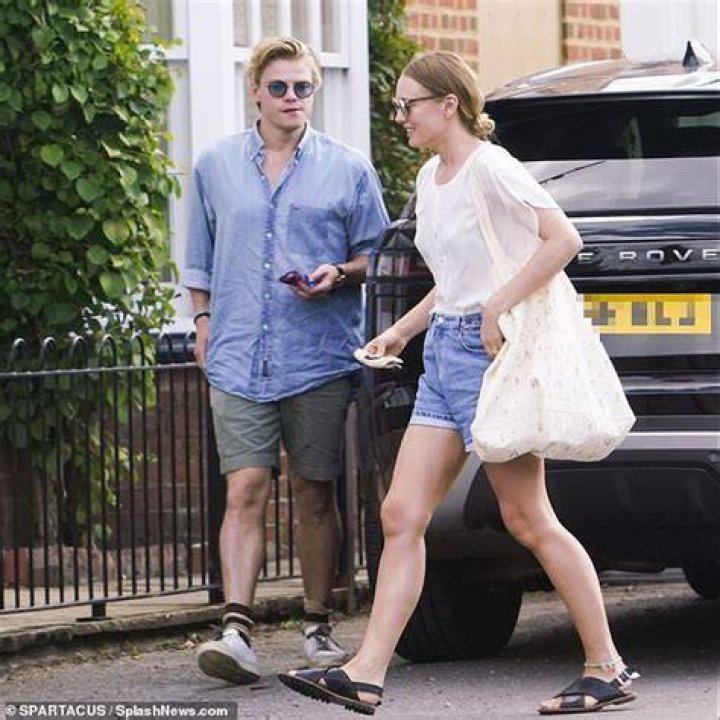 Tom Rhys Harries Girlfriend