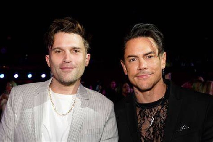 Tom Schwartz and Tom Sandoval talking.