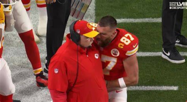 Travis Kelce yells at Andy Reid