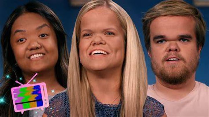 Trent, Anna, Jonah and Emma Johnston on 7 Little Johnstons